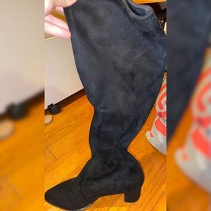 Gorgeous knee high suede boot from Jon Josef